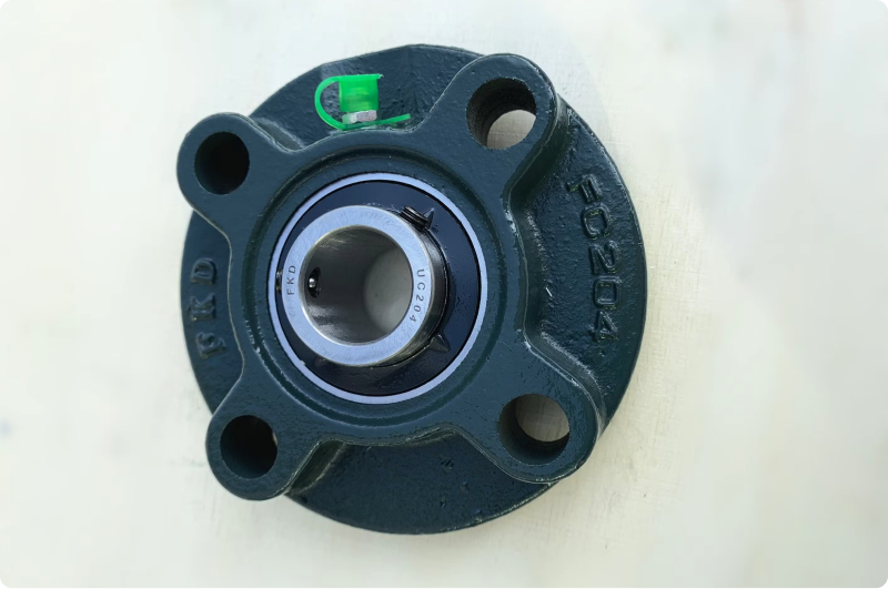 یاتاقان دایره ای چهار پیچ | UCFC